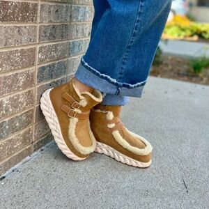 4CCCCEES Jabara Monti Shearling Bootie in Camel